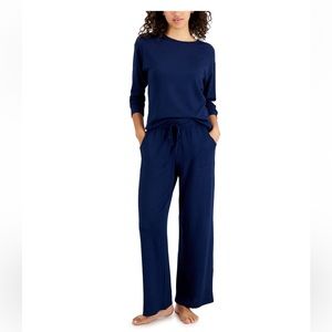 Jenni Women’s Cozy Pajama Set